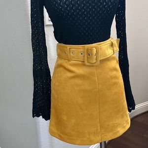 Forever 21 Suede Mustard Skirt Size Small